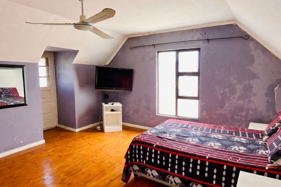 4 Bedroom Property for Sale in Wavecrest Western Cape